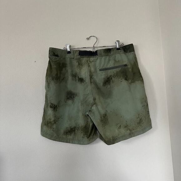 REI Coop Sahara Amphib Shorts in Bio Texture Sea Olive - Picture 6 of 12